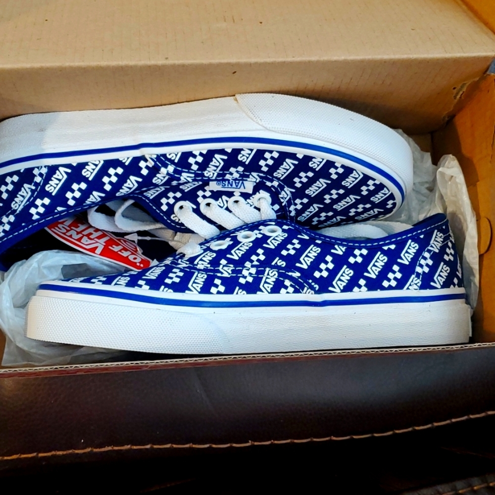 Vans - Logo Repeat in True Blue and White (kids)